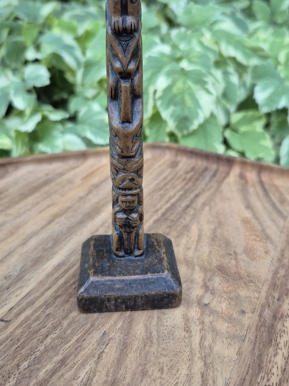 Vintage Boma Canada Totem Pole Figurine 6.5" Faux Wood Resin Souvenir - Picture 9 of 14